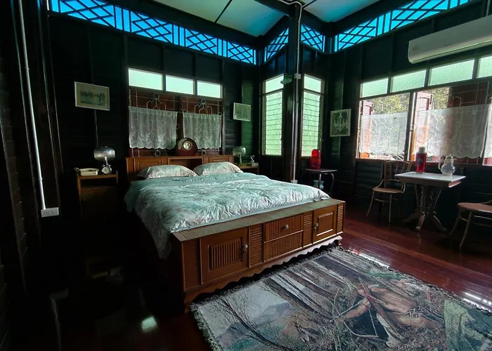 นำสมัย สุขใจ สนามชัย Homestay Bangkok